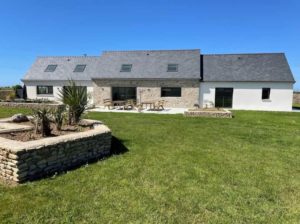TY MENEZ HEOL - Magnifique villa avec piscine House in Ploudalmézeau