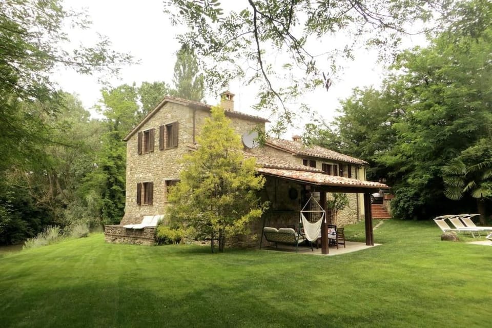 Property building, Natural landscape, Garden, Garden view