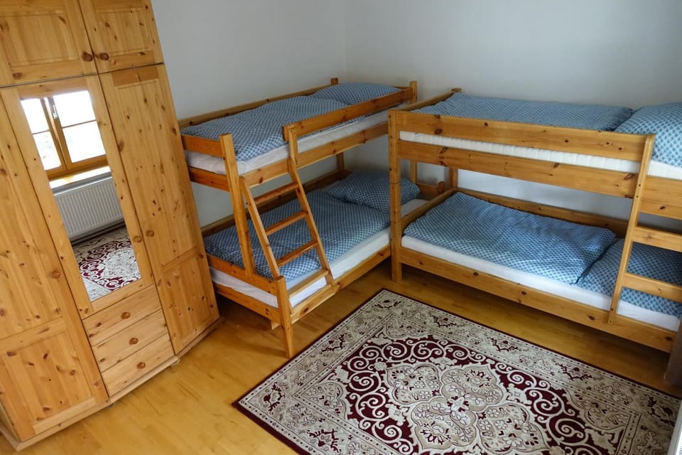 bunk bed