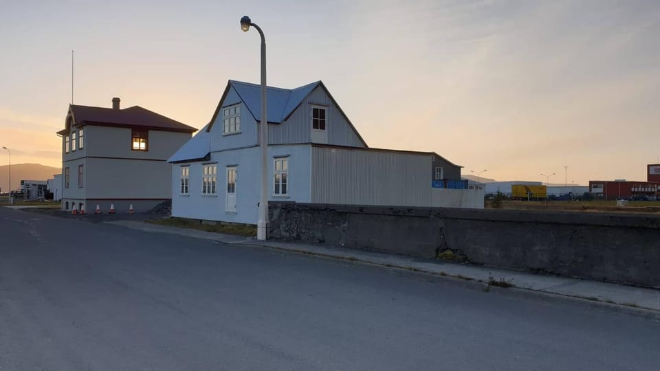 Property building, Street view