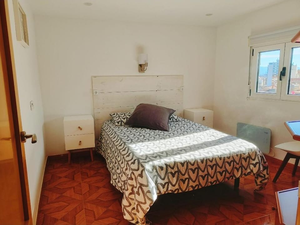 CORAZON DE GIJON, A 1 MIN DE PLAYA, BARES Y PUERTO Apartment in Gijón