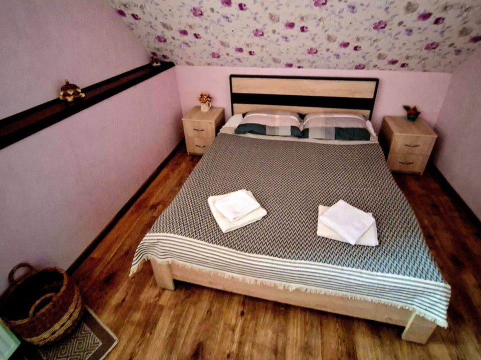 Guest House Lotus Bed and Breakfast in Georgia