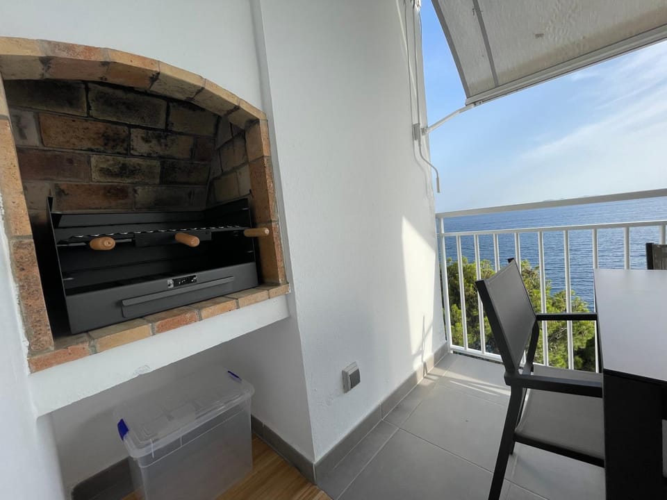 BBQ facilities, Balcony/Terrace, Sea view