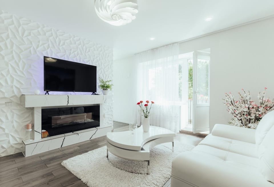 TV and multimedia, Living room, fireplace, fireplace