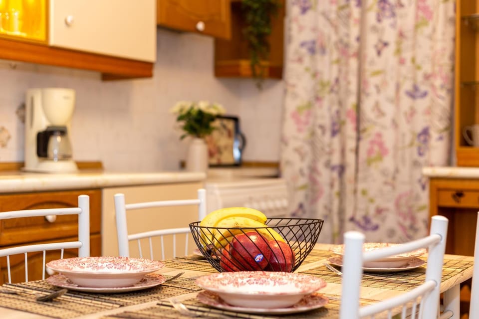 Food and drinks, Dining area
