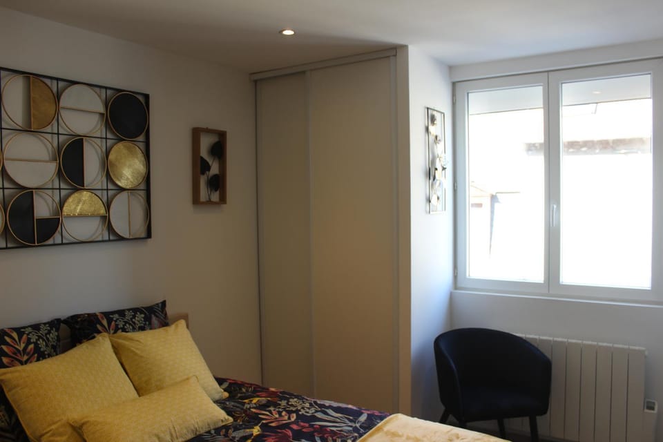Bed, wardrobe