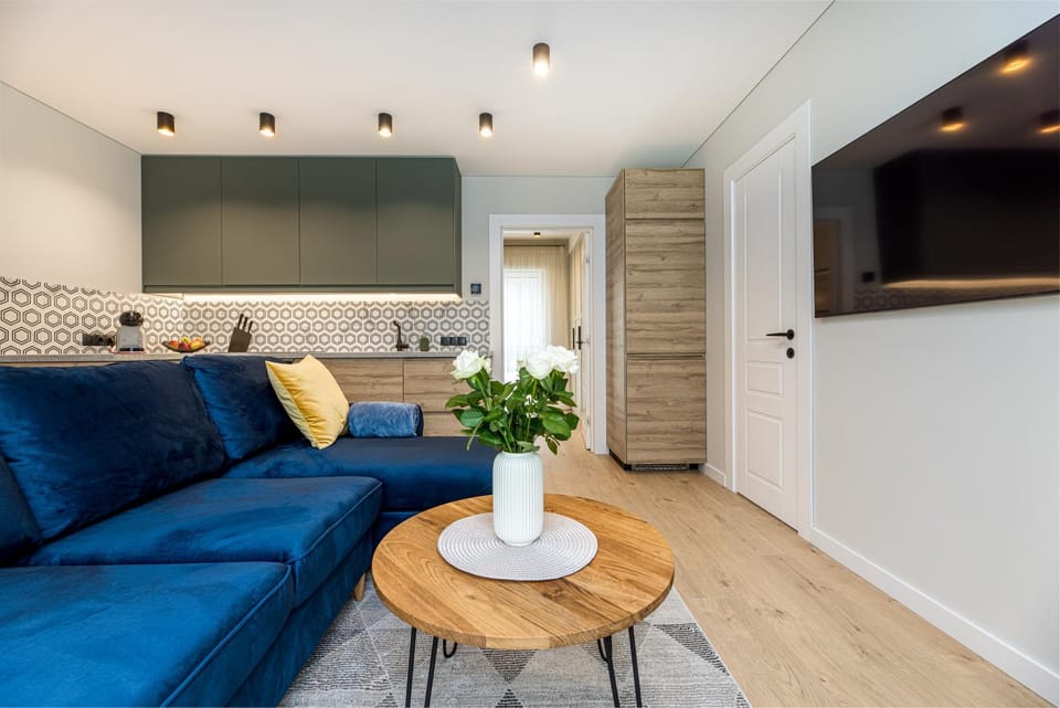 TV and multimedia, Living room, Lounge or bar