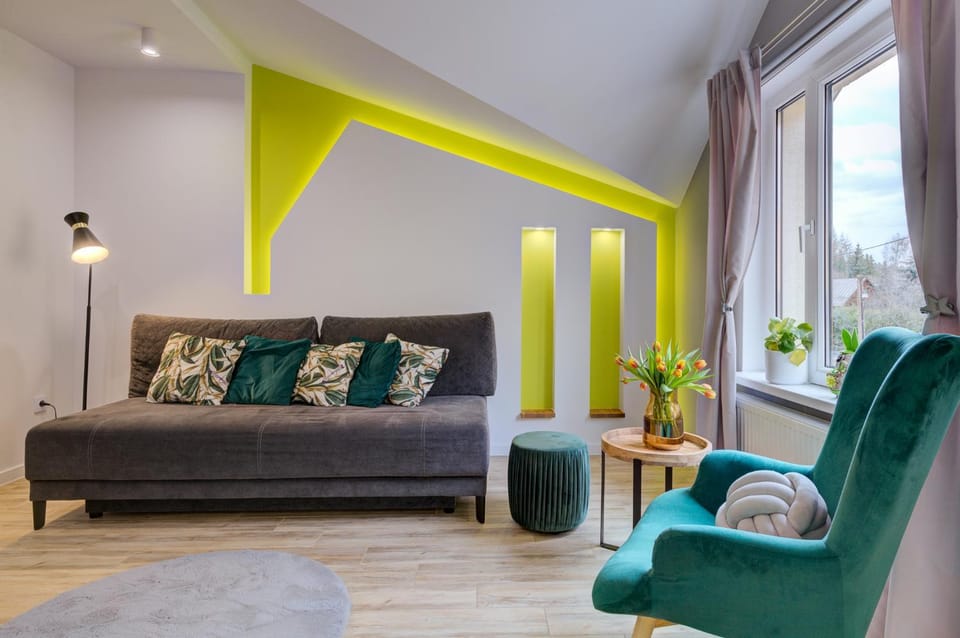 Communal lounge/ TV room, Living room, Seating area