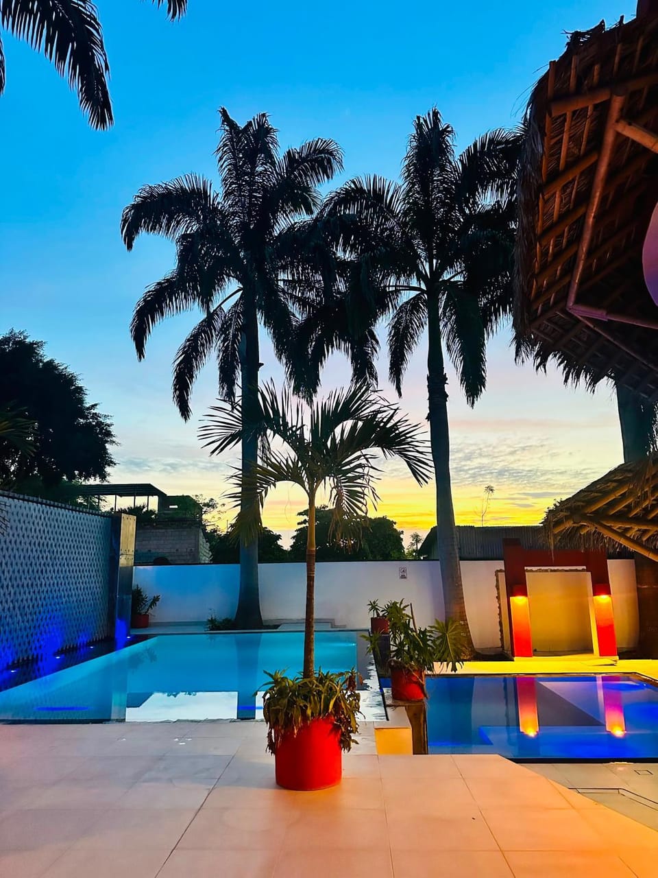 Swimming pool