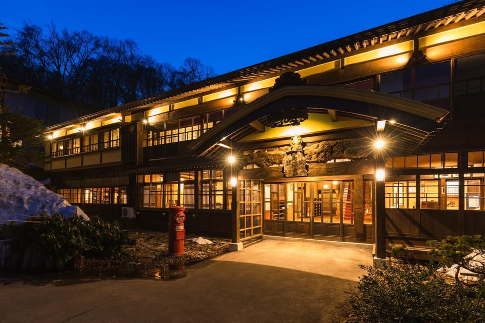 Property building, Facade/entrance, Winter, Garden