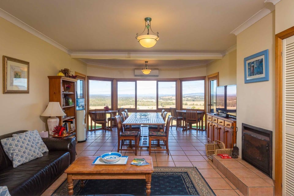 Sovereign Hill Country Estate House in Rothbury