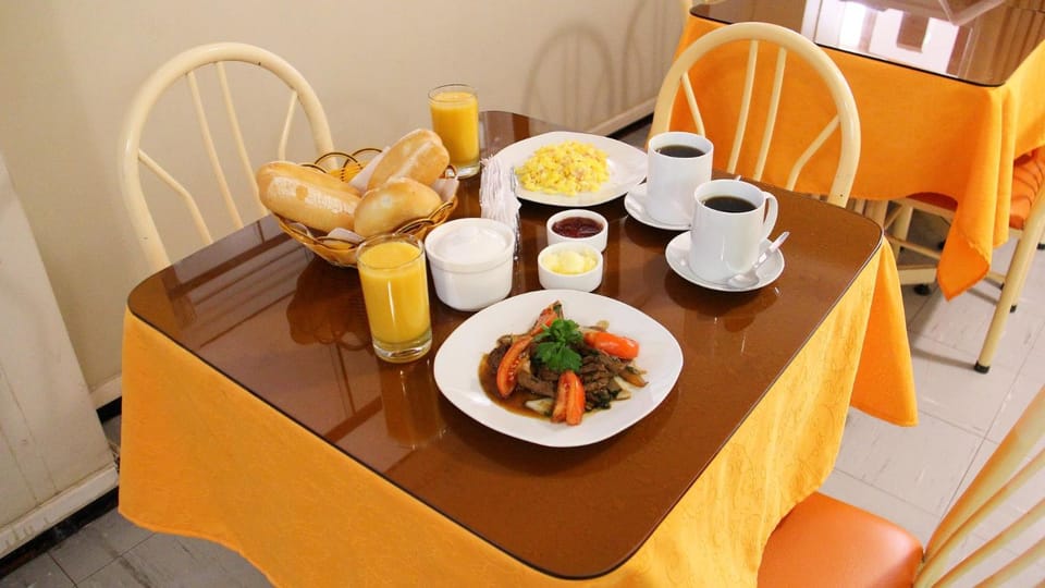 HOSTAL JUMI Hotel in Tacna