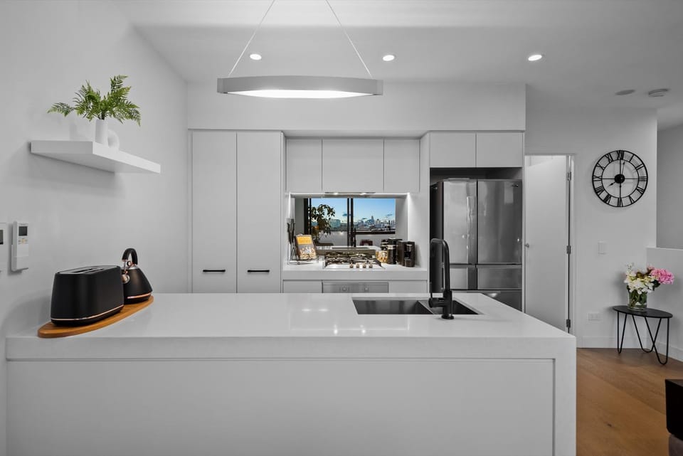 StayCentral - Northcote Townhouse with Study Apartment in Melbourne