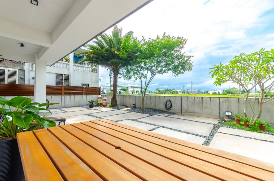 Patio, Garden, Garden, Balcony/Terrace