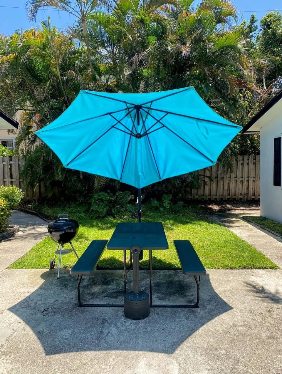 Villa #5 Lovely and New - Pompano Beach - 4-Minute Walk to Beach House in Pompano Beach