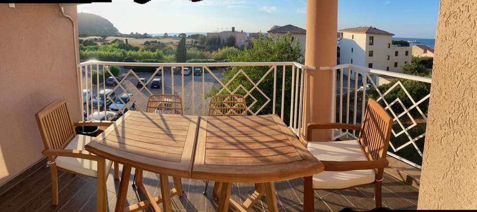 Balcony/Terrace, Balcony/Terrace