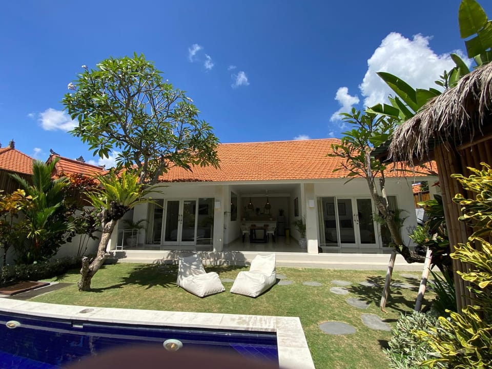Garden view, sunbed