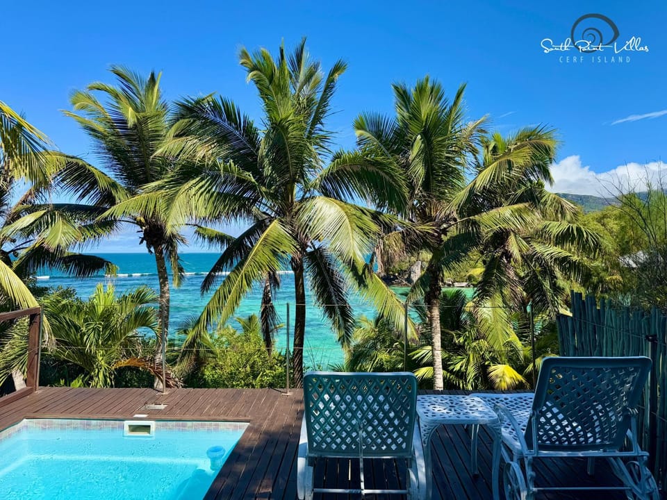 Natural landscape, Garden, View (from property/room), Pool view, Sea view, Swimming pool, sunbed