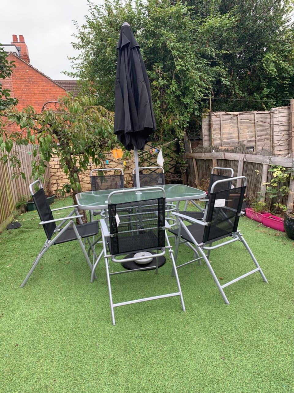 Haggai 5 comfort suites House in Coventry