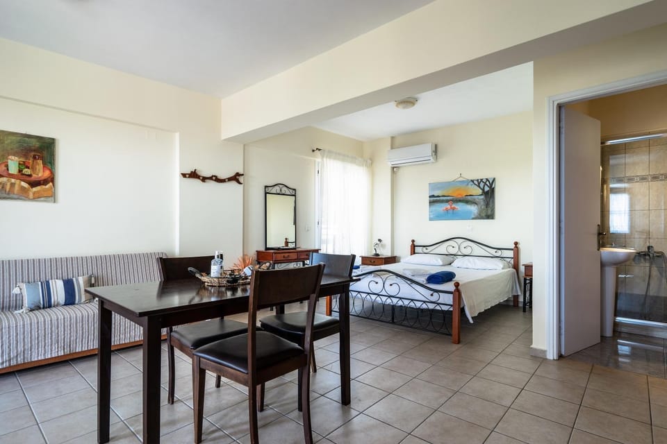 Property building, Living room, Bedroom