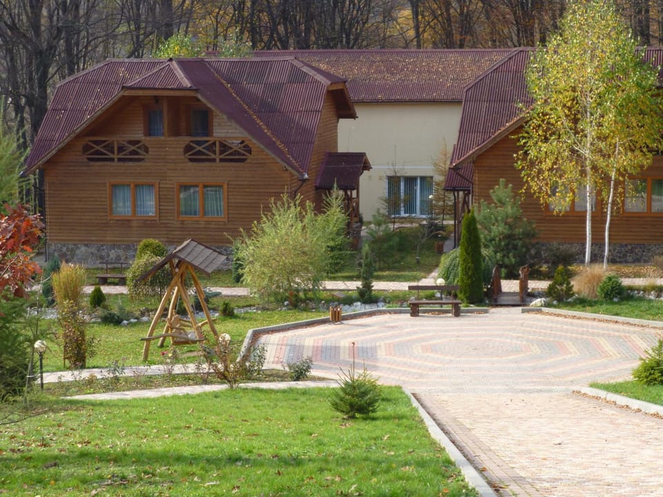 Property building, Day, Garden