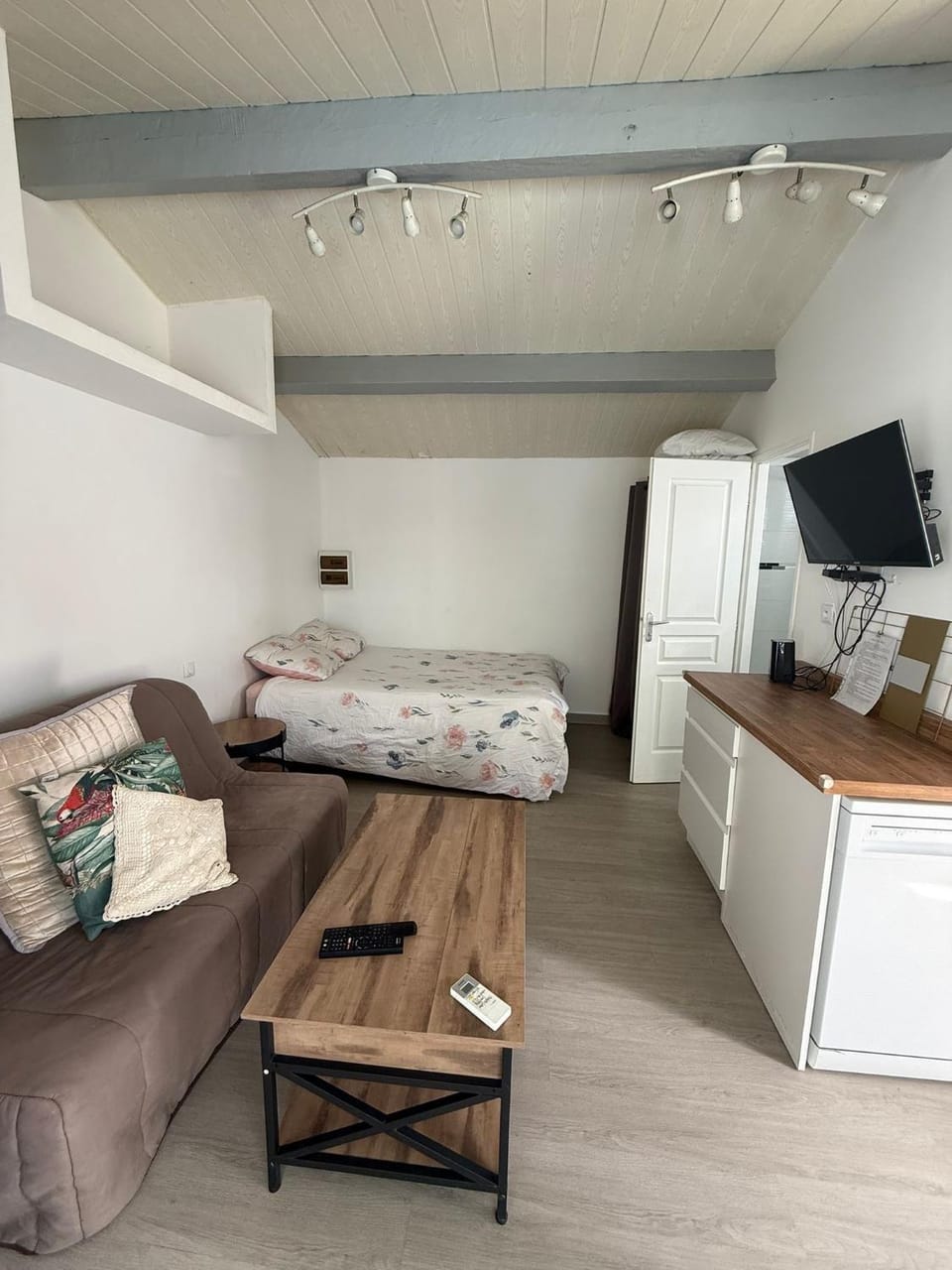 Résidence de bien être avec piscine et Jaccuzi à 2 pas de la plage et du centre ville Apartment in Palavas-les-Flots
