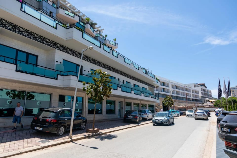 Property building, Neighbourhood, Street view