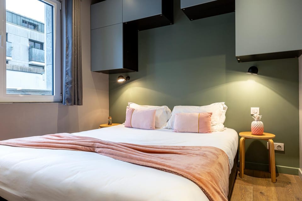 Bedroom, storage