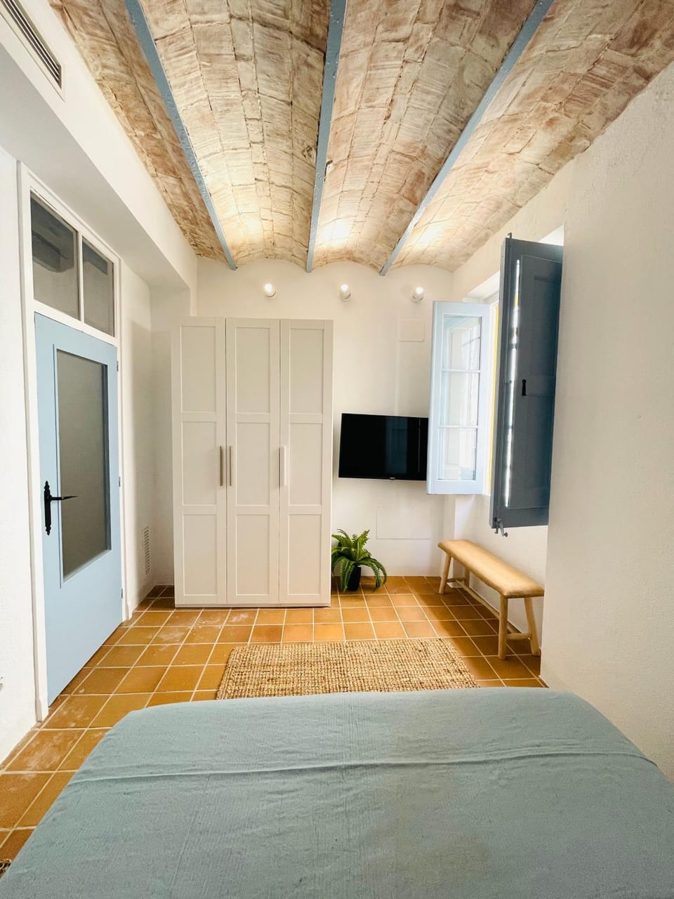 Photo of the whole room