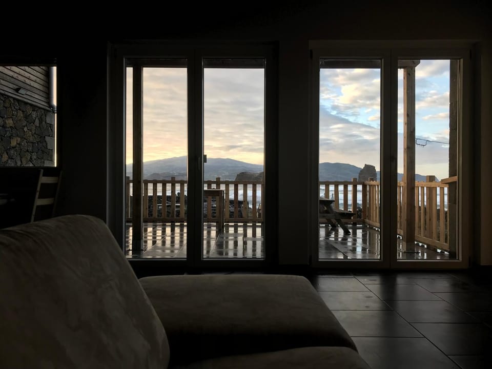 Property building, Balcony/Terrace, Sea view