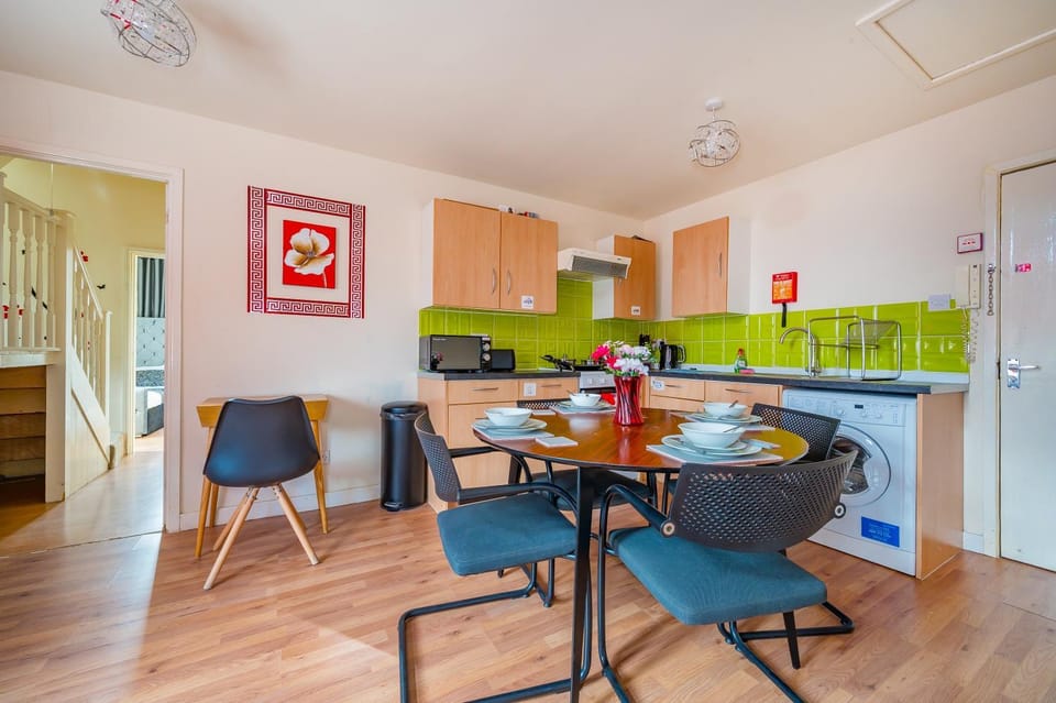 *G11H* for a cosy luxurious lovely stay + Free Parking + Free Fast WiFi perfect for work or pleasure* Apartment in Leeds
