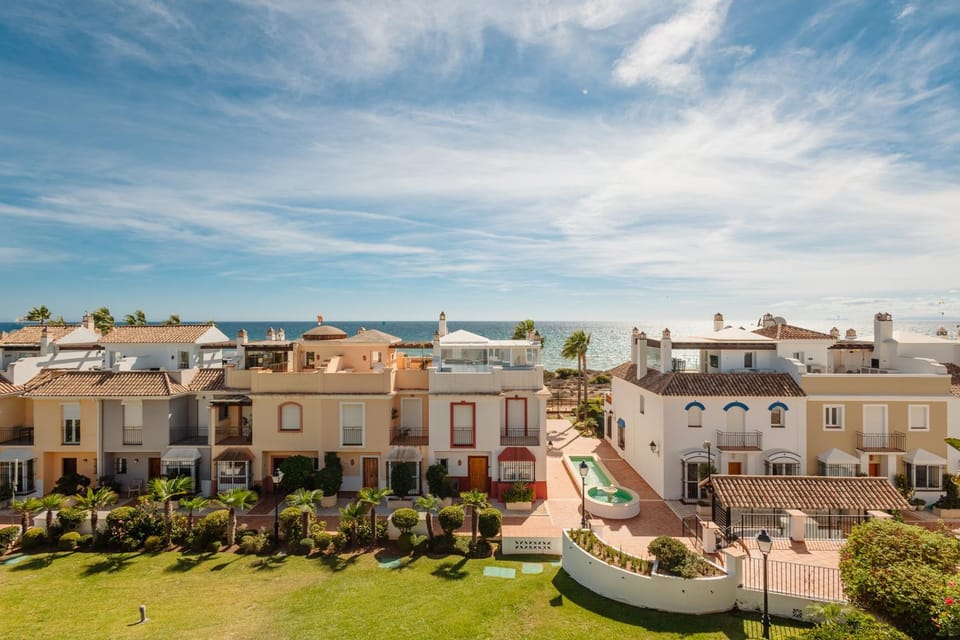 Day, Neighbourhood, Garden, Garden view, Sea view, Location