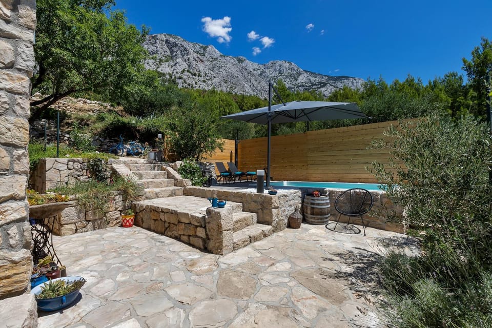 Day, Mountain view, Pool view, Swimming pool, sunbed