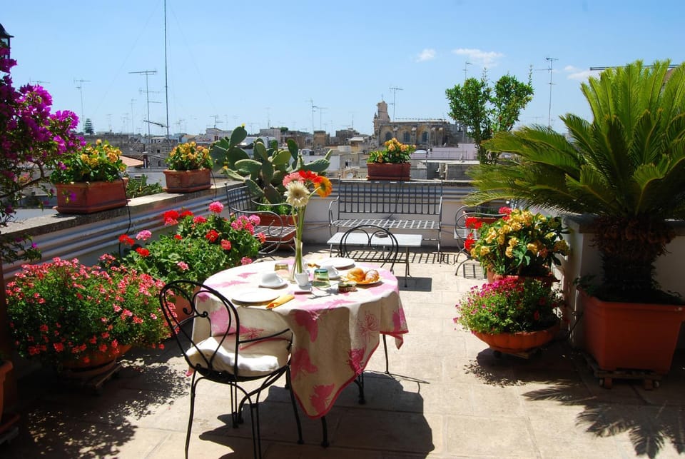 Balcony/Terrace, City view