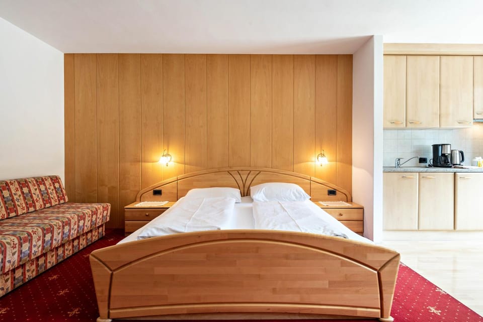 Property building, Living room, Bedroom