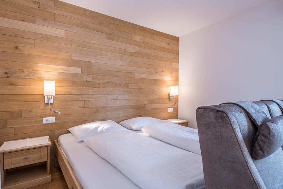 Property building, Living room, Bedroom