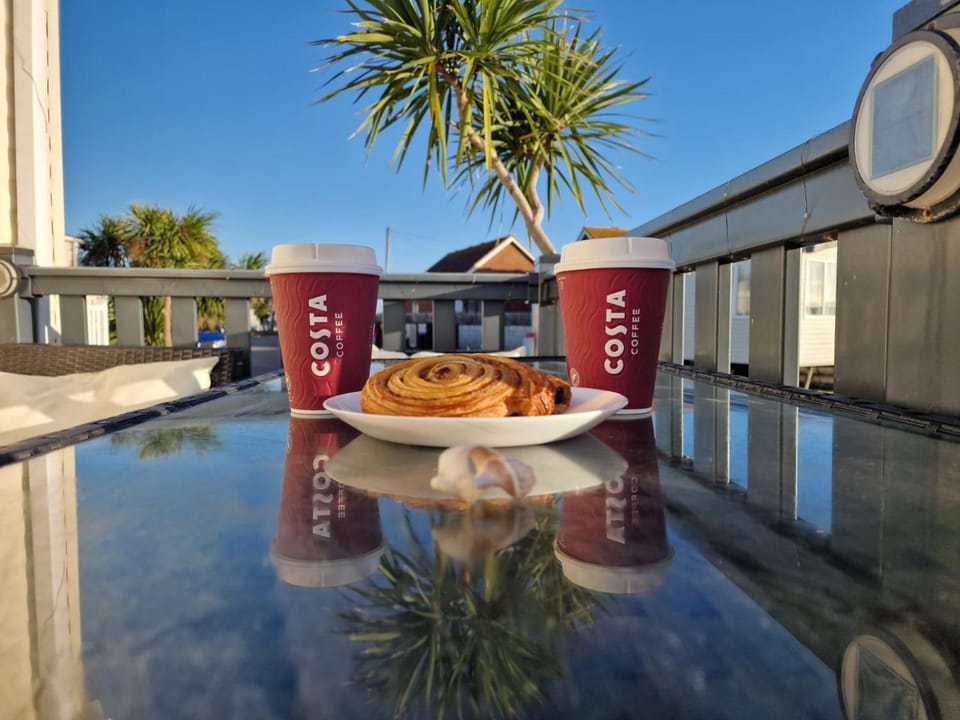 Seaside Holiday Home Inside a Resort House in Selsey