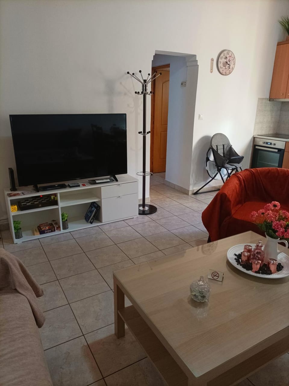 TV and multimedia, Living room, Seating area