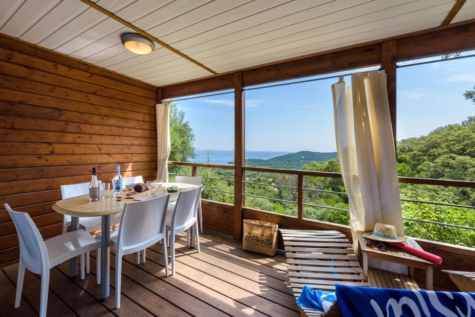 Camping U Pirellu Campground/ 
RV Resort in Porto-Vecchio