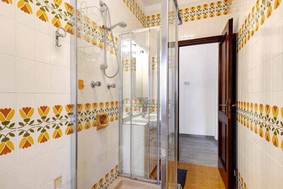Bathroom, Living room
