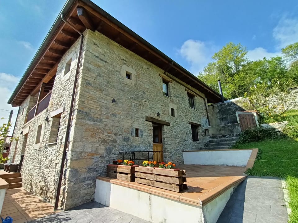 Property building, Balcony/Terrace