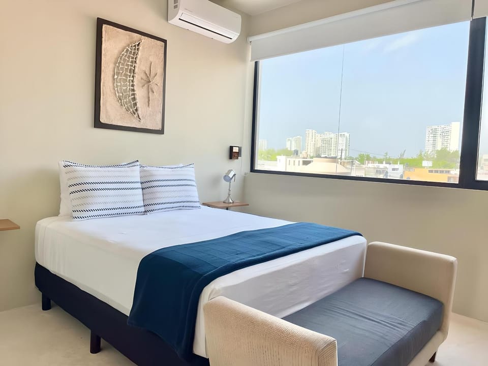 Bed, Photo of the whole room, Bedroom, air conditioner