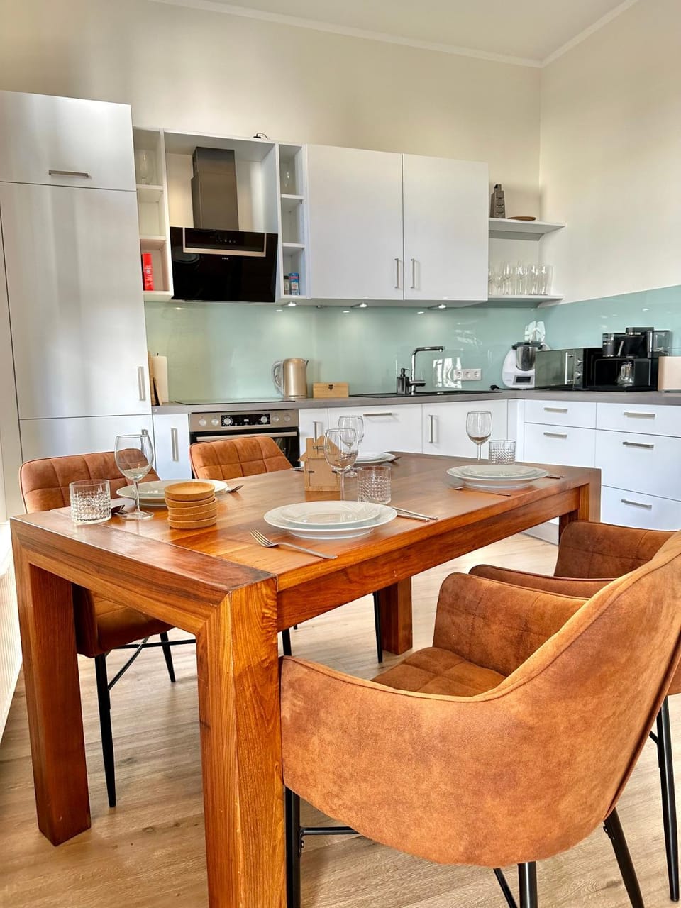 Kitchen or kitchenette, Dining area, dishwasher, minibar, pet friendly, stove, toaster