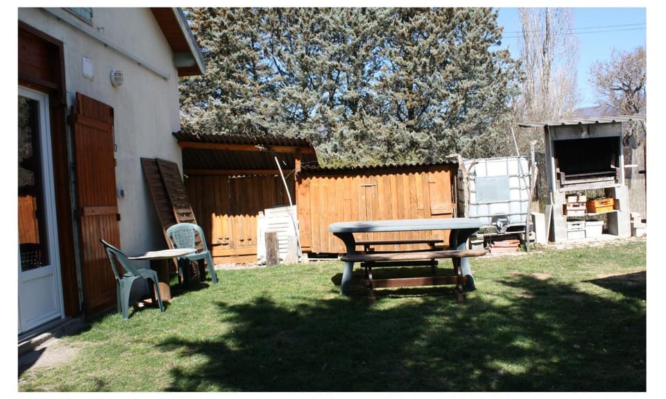 BBQ facilities, Garden