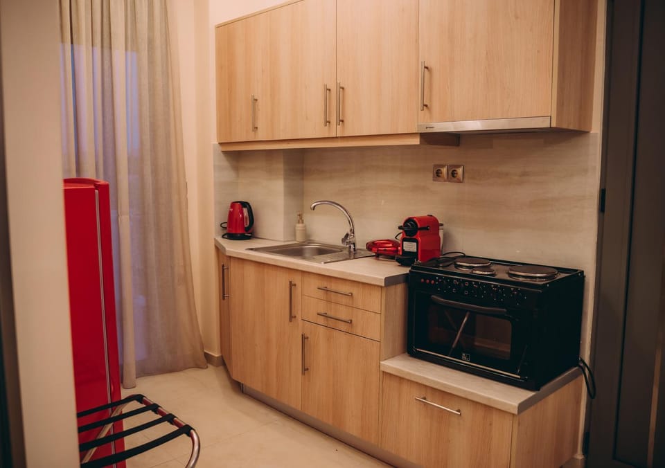 Coffee/tea facilities, Kitchen or kitchenette, pet friendly, stove