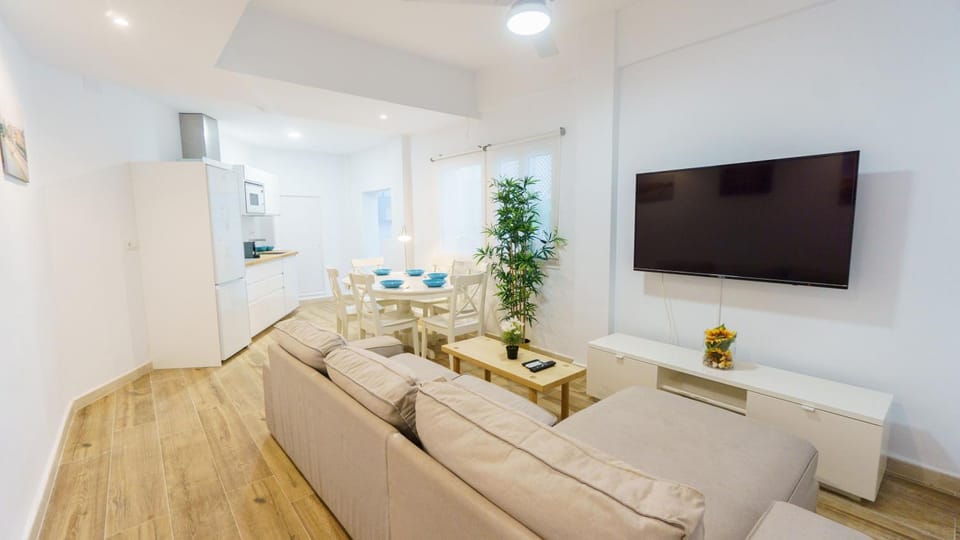 Communal lounge/ TV room, TV and multimedia, Living room, Seating area
