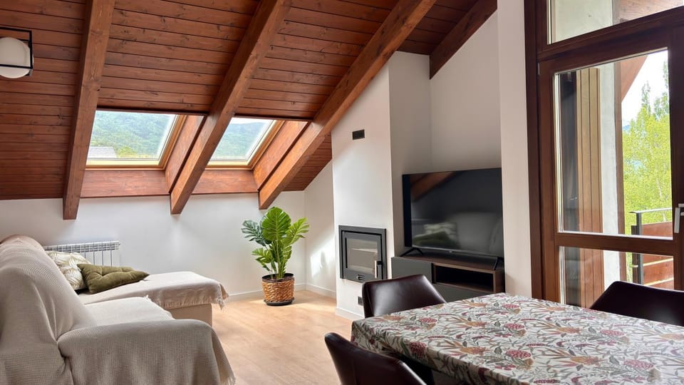 BPIRINEOS-Pico Cerler Apartment in Benasque