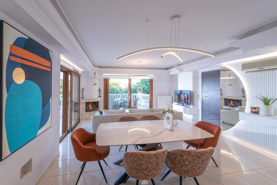 Communal lounge/ TV room, Living room