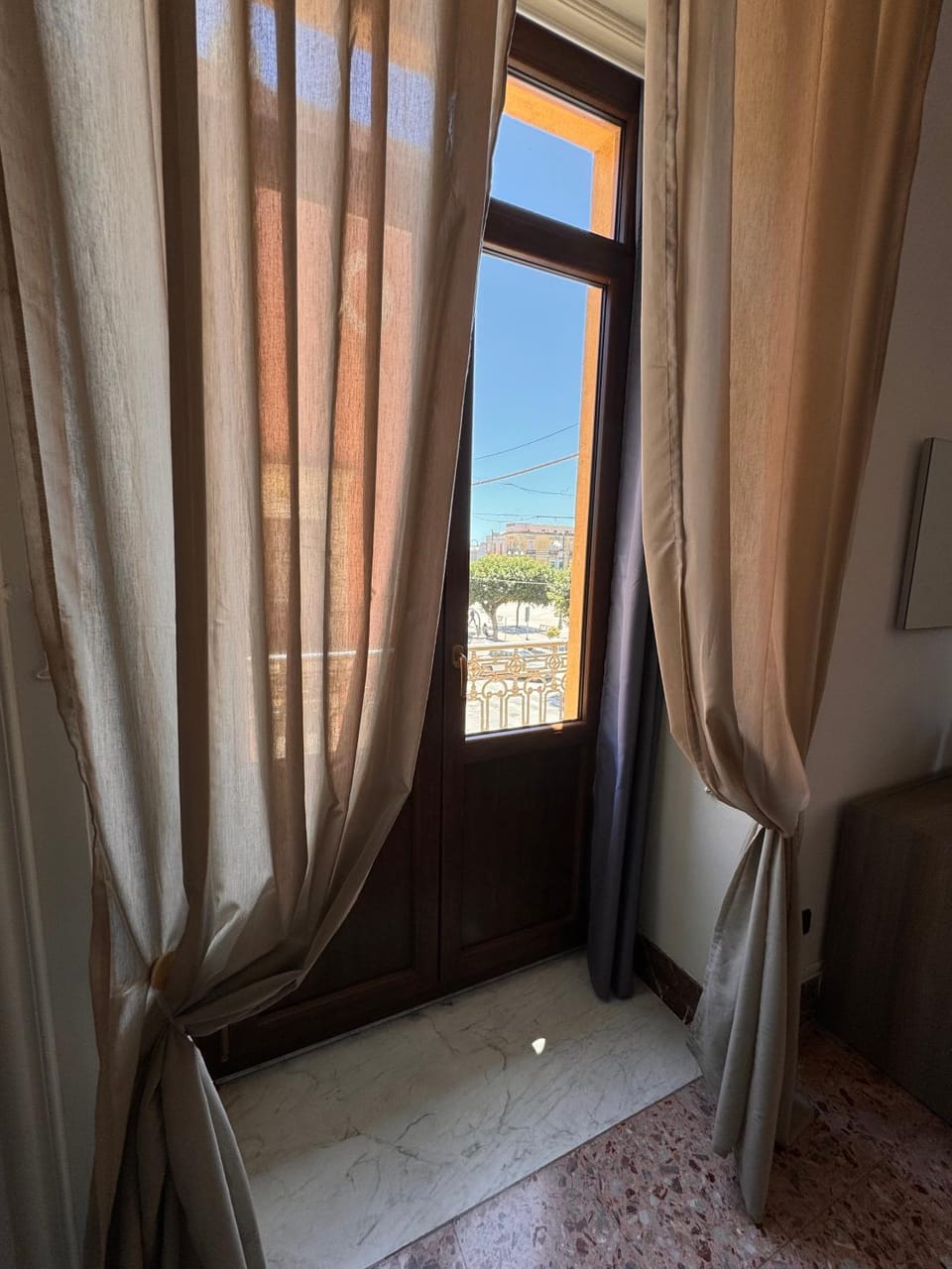 View (from property/room), Photo of the whole room, Bedroom