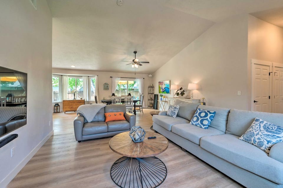 Family-Friendly Meridian Home: 13 Mi to Boise House in Meridian